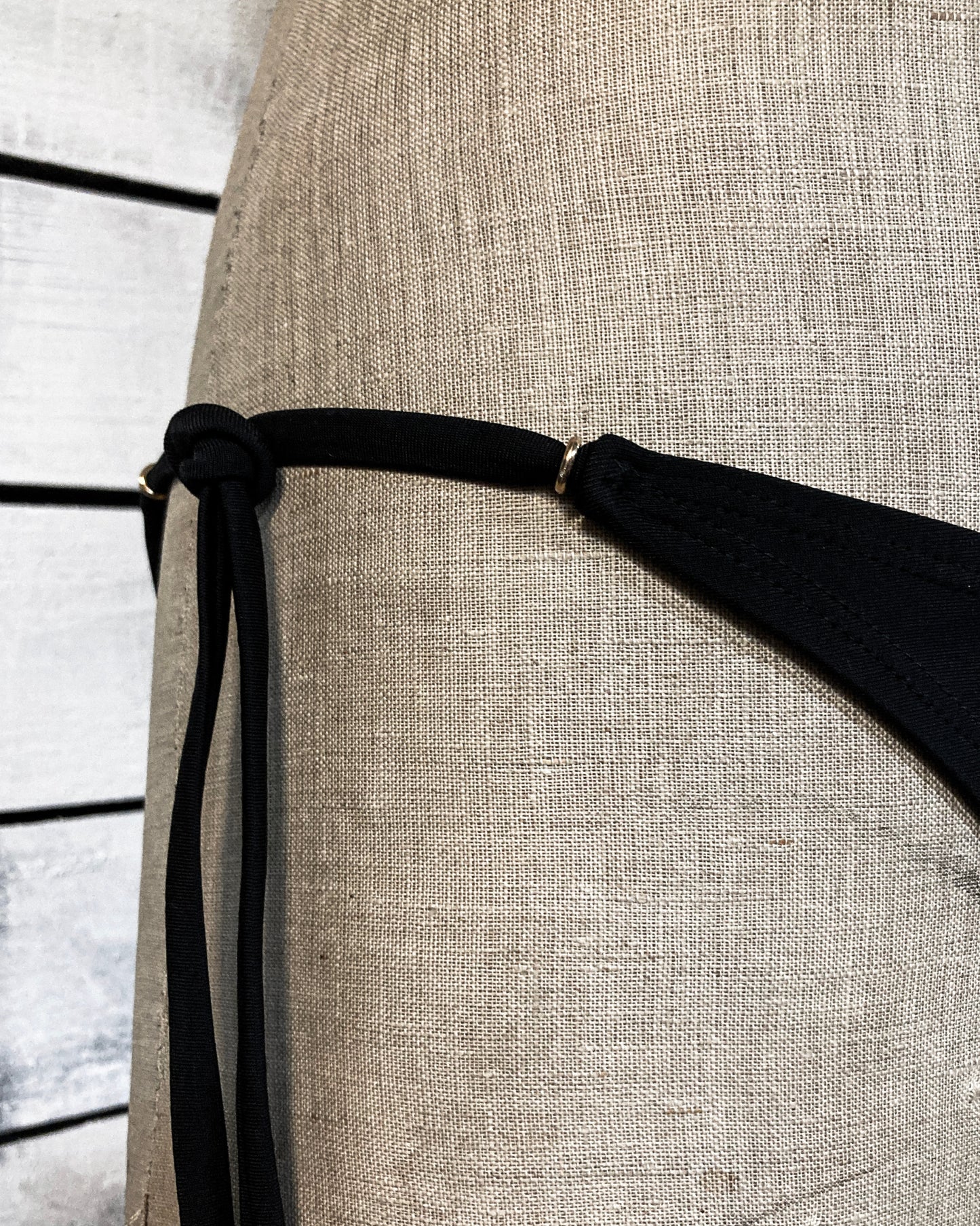 Backstage – Bikini