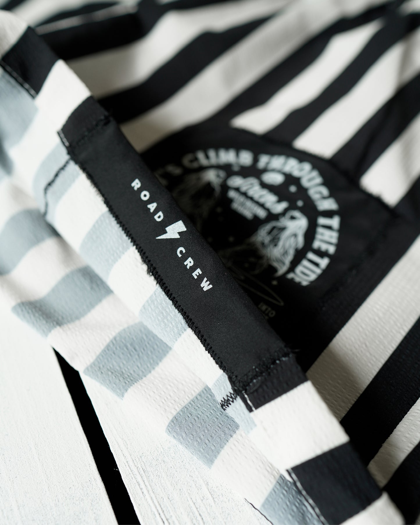 00 Stay Wild – Sirens / Swim Shorts