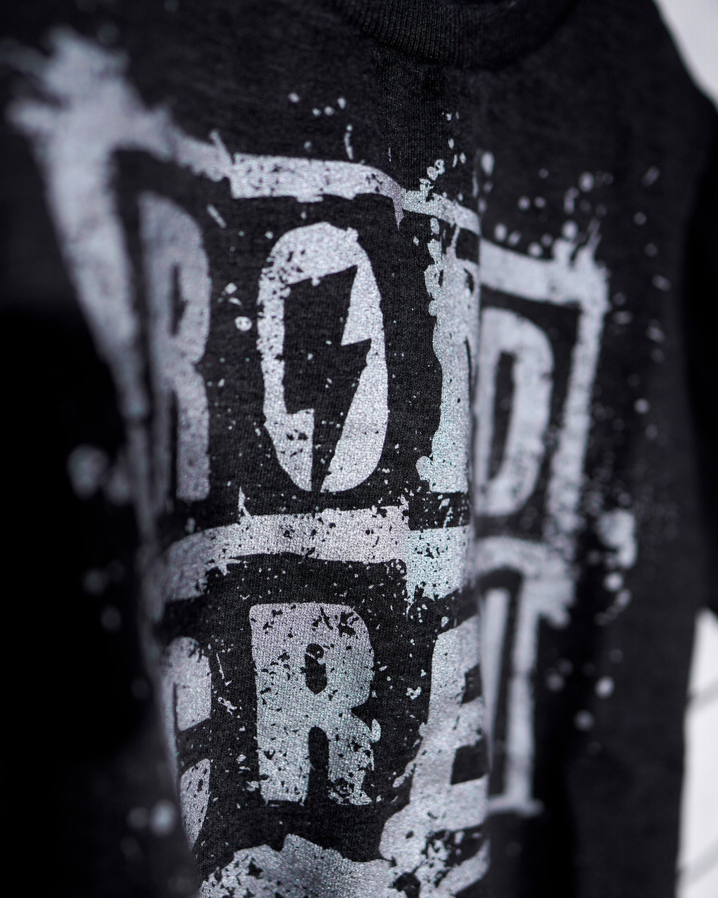 00 Trouble Maker – Crop Top
